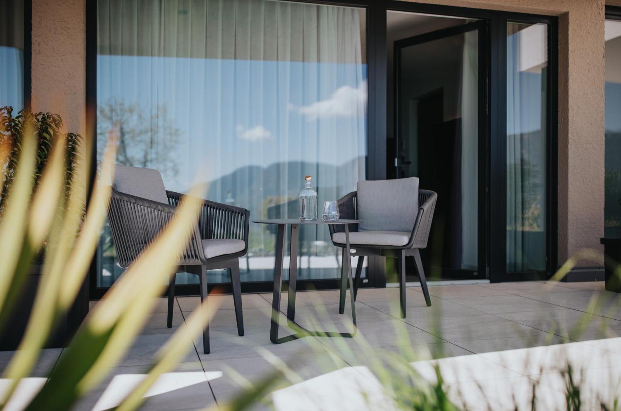 La Vista Panoramic Hideaway (Adults Only) Bed & Breakfast Tirolo Exterior photo